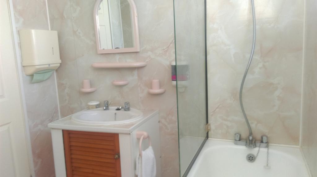 Havelock Guesthouse Saint Helier ภายนอก รูปภาพ